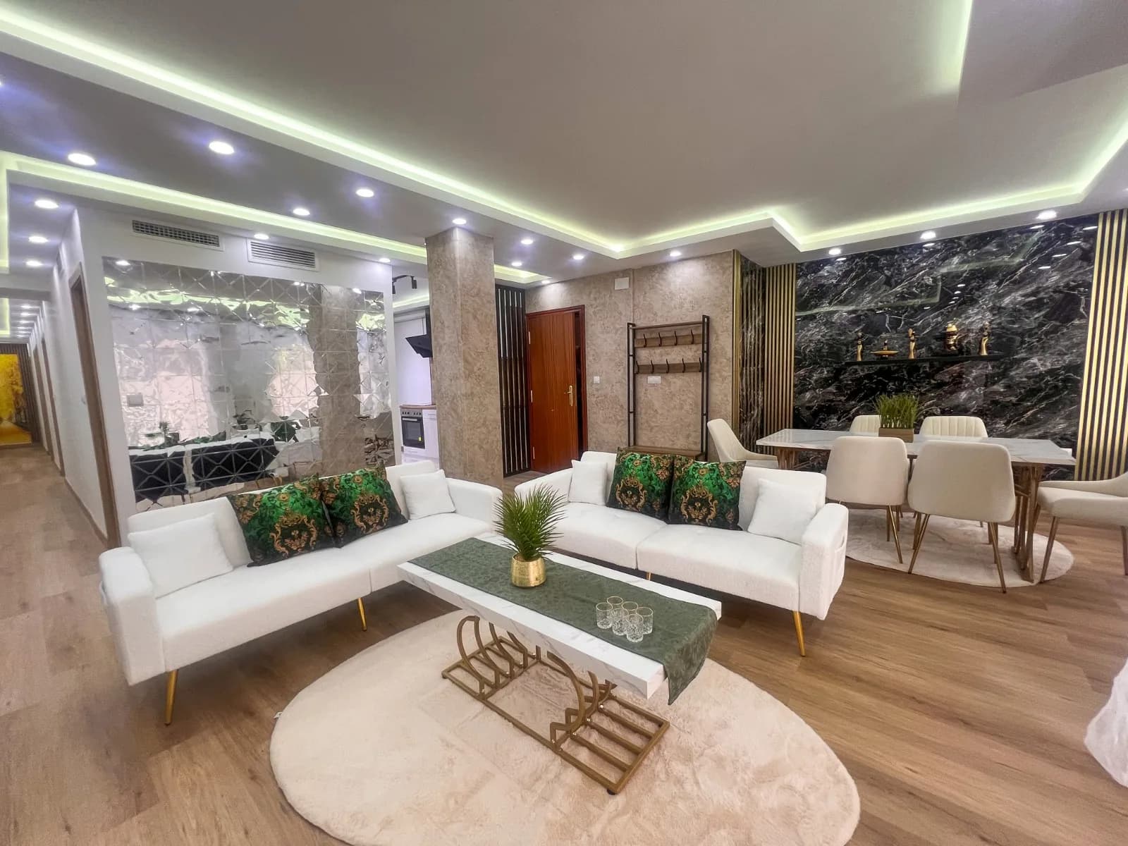 Apartamento In Torrevieja - Image 2