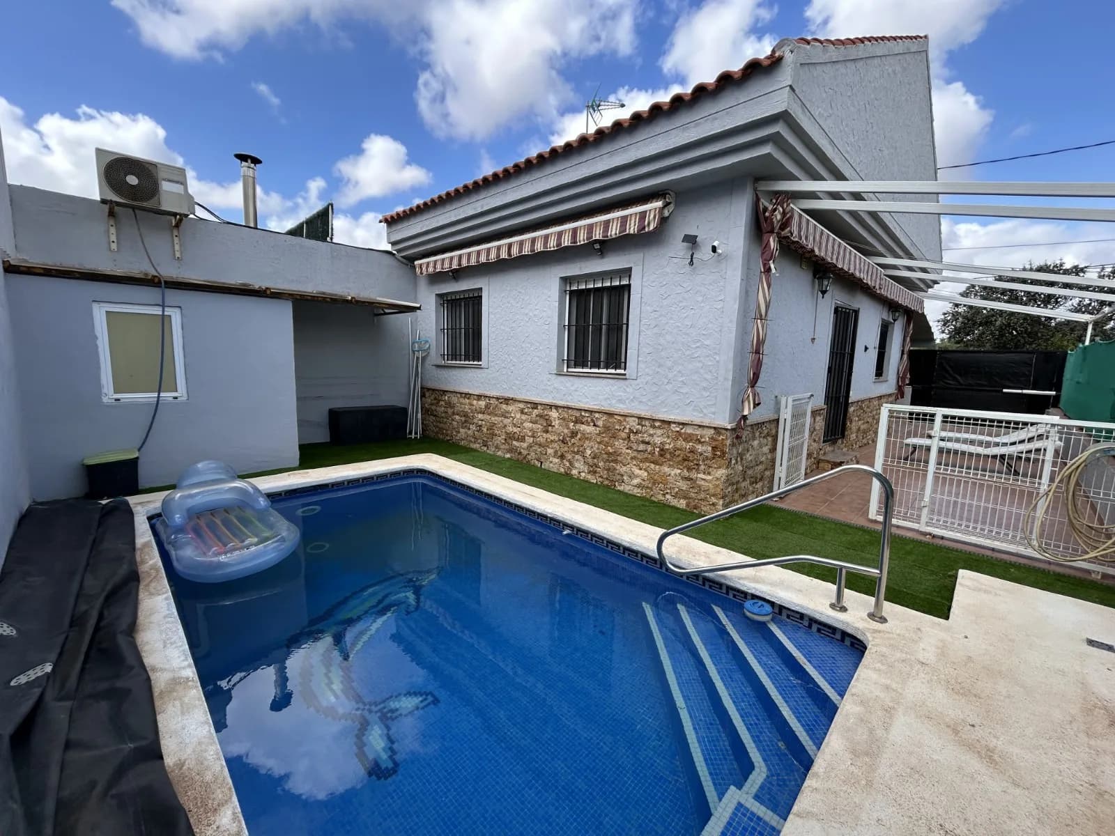 Independent Villa In Los Urrutias