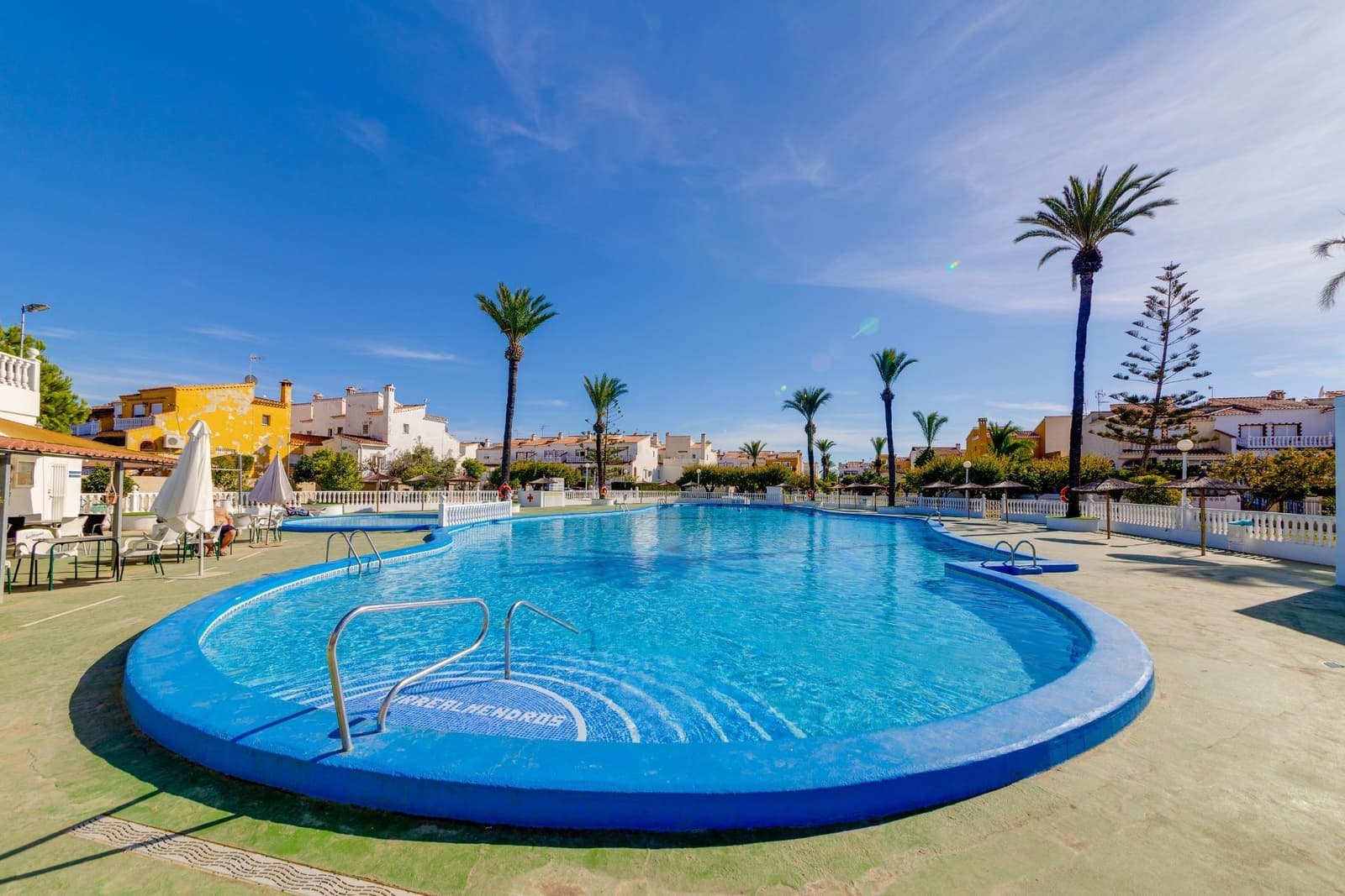 Town House In Torrevieja - Image 3