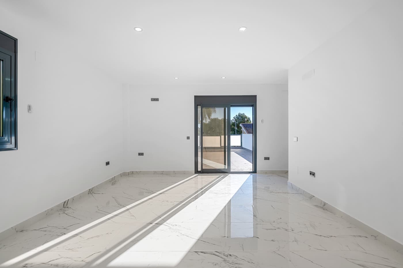 Villa In Campoamor - Image 8