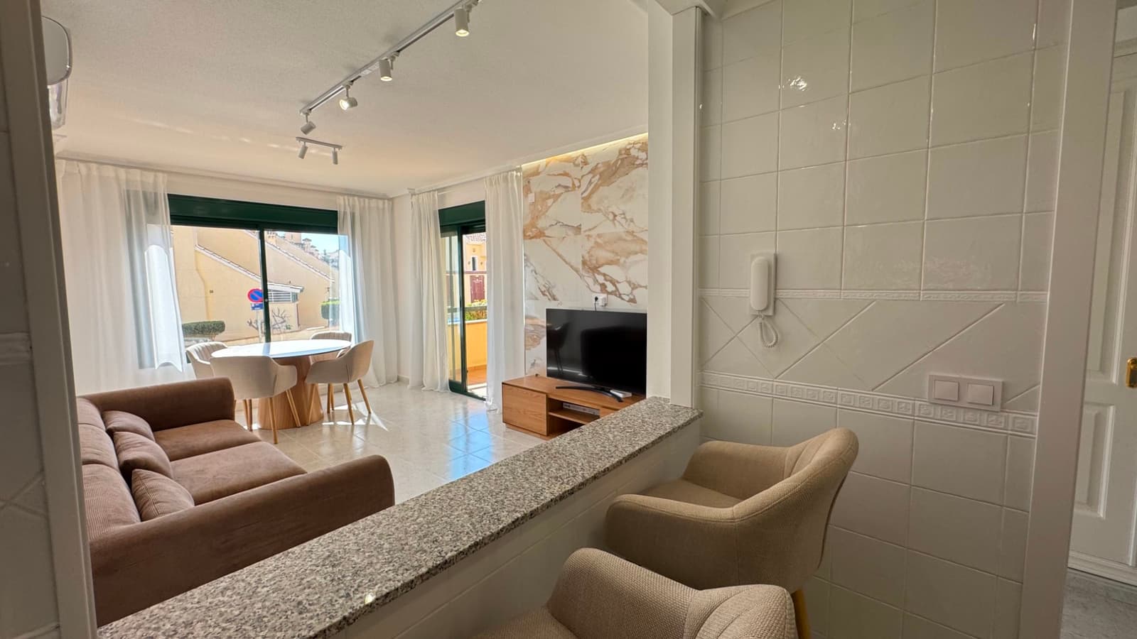 Apartment In Orihuela Costa - Image 9