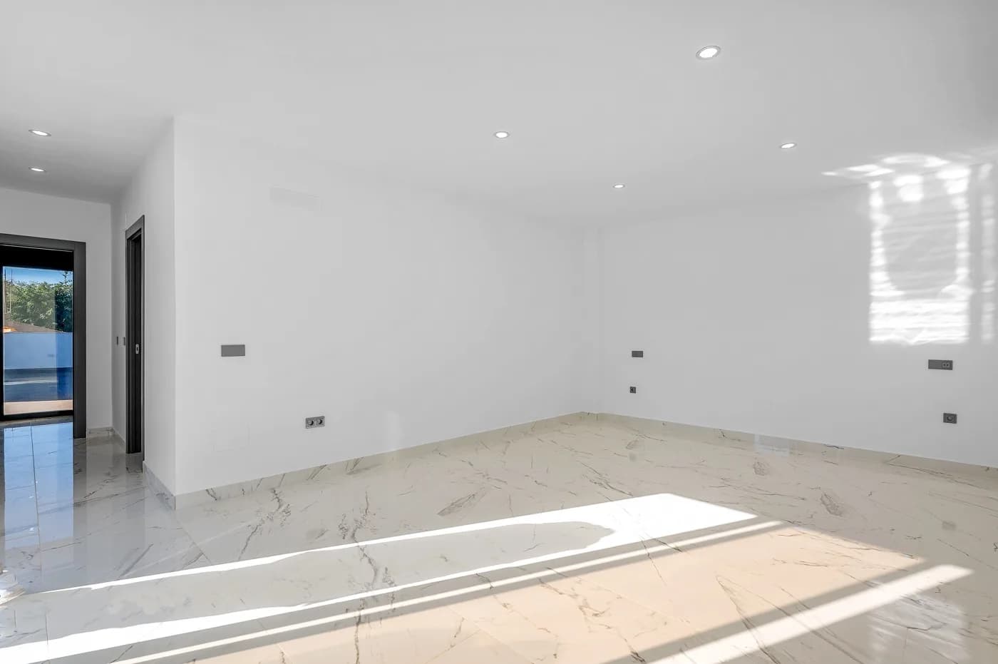 Villa In Campoamor - Image 7