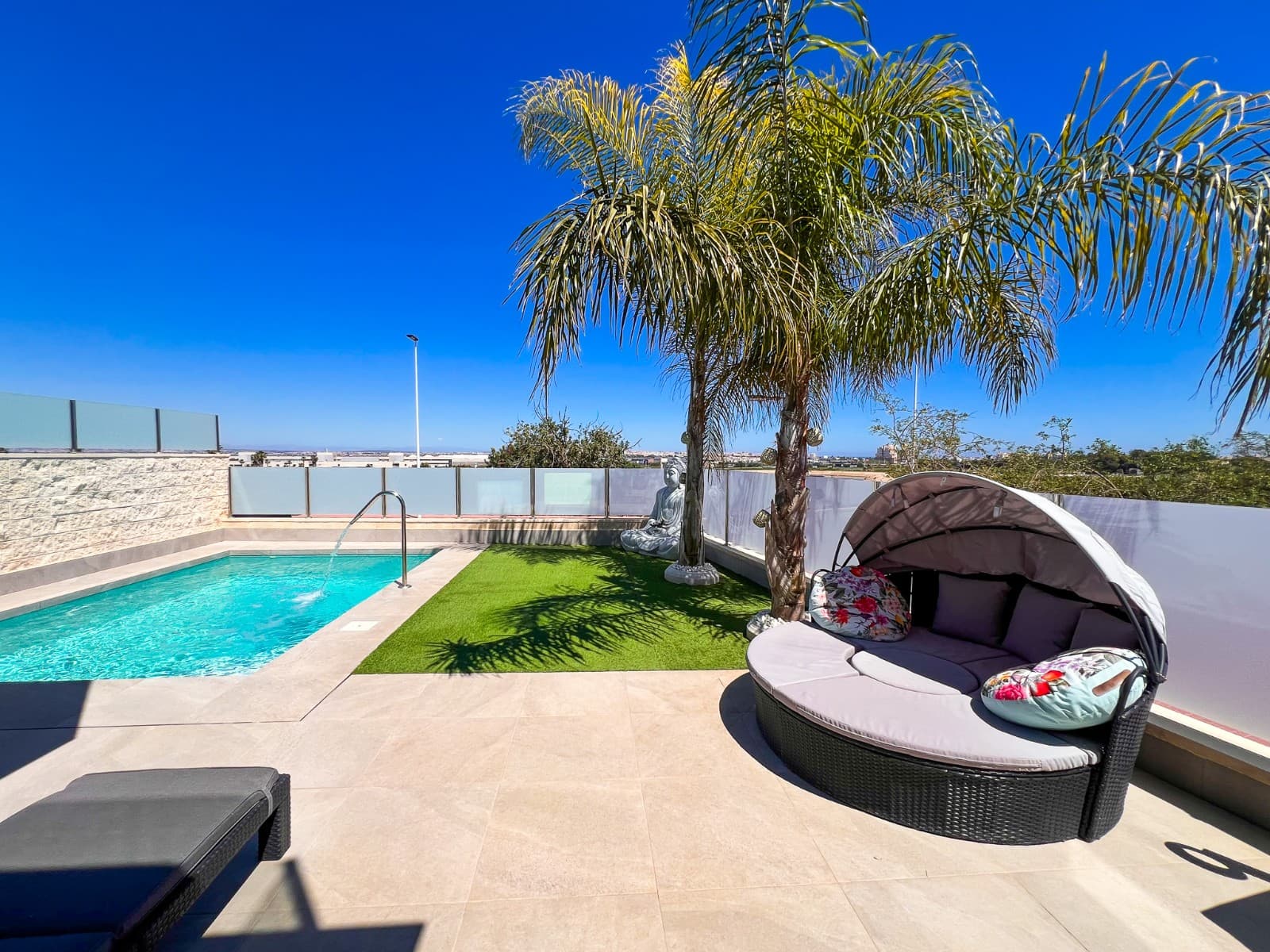 Independent Villa In Torrevieja - Image 3