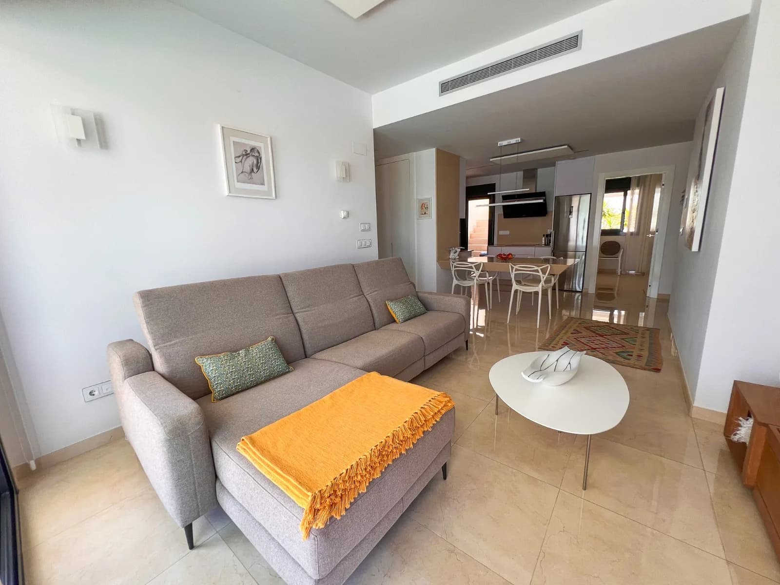 Independent Villa In San Miguel De Salinas - Image 2