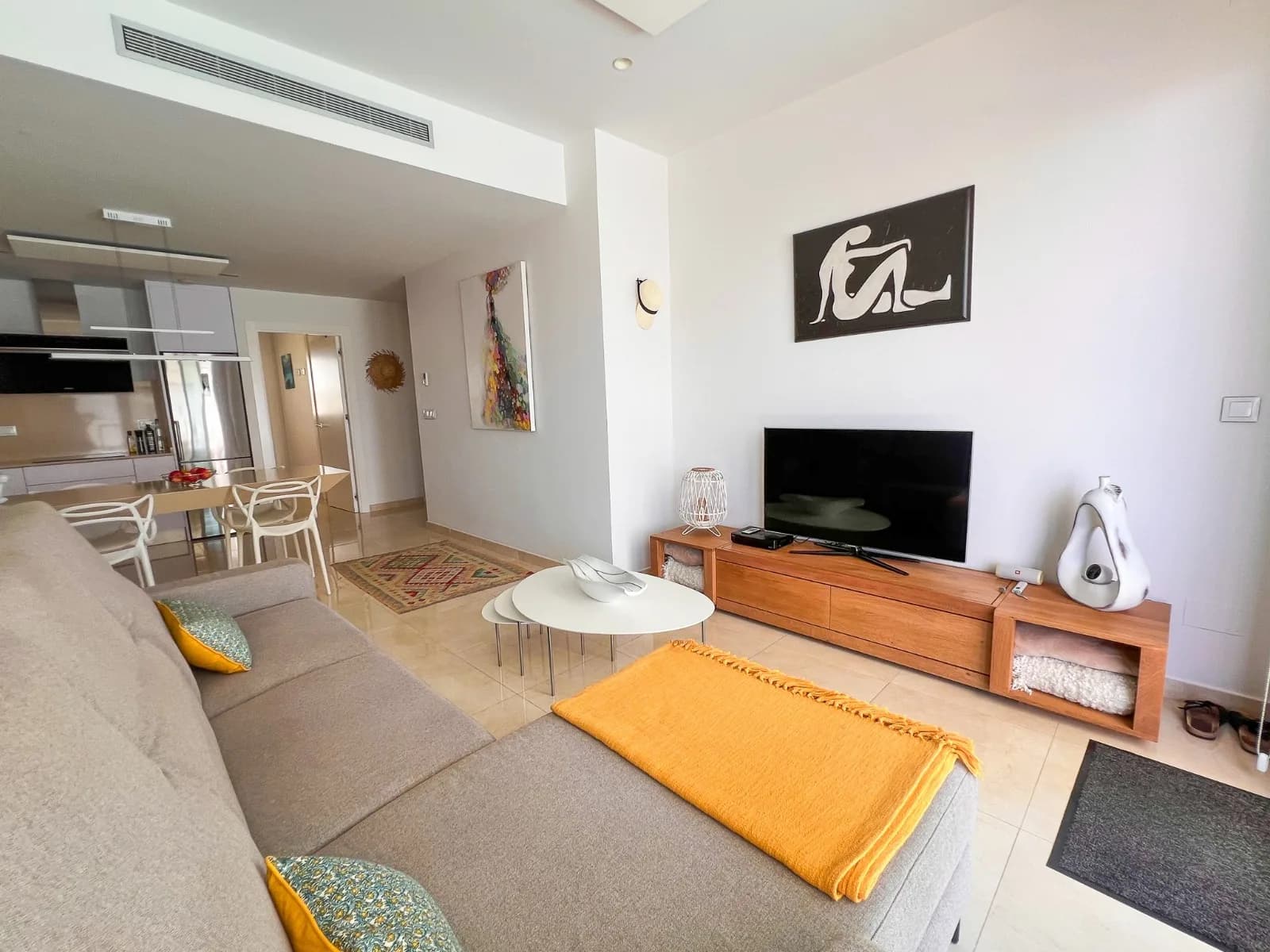 Independent Villa In San Miguel De Salinas - Image 3