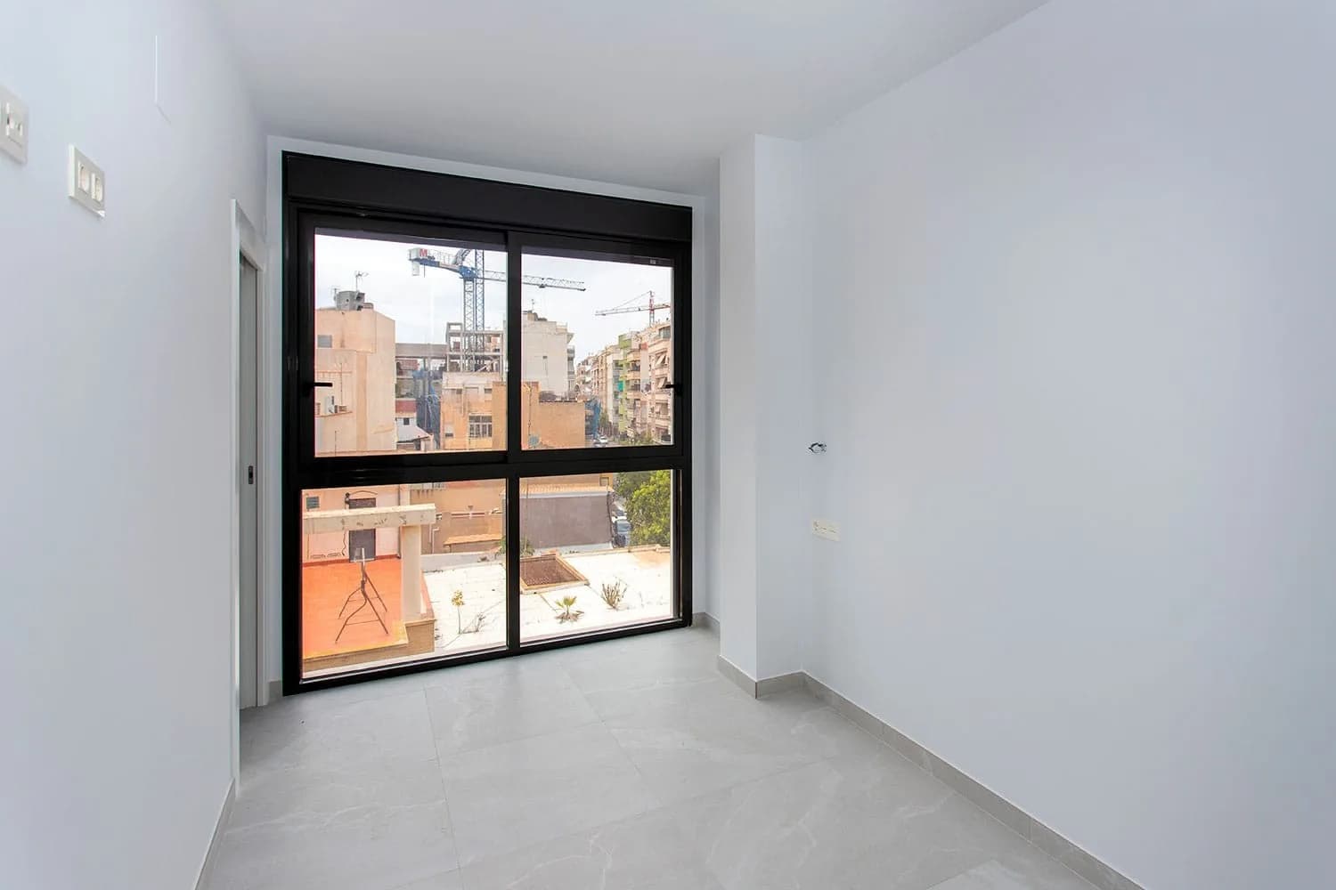 Apartamento In Torrevieja - Image 4