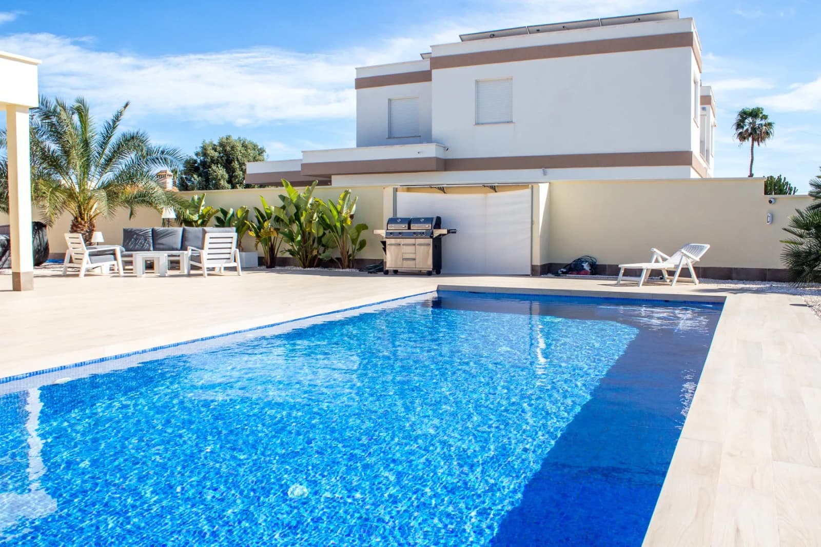 Semi-detached Villa In Torrevieja - Image 6