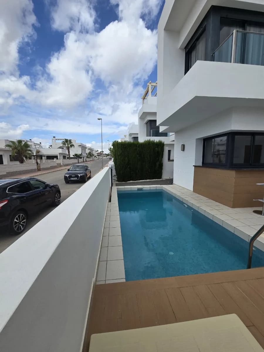 Independent Villa In Ciudad Quesada - Rojales - Image 4