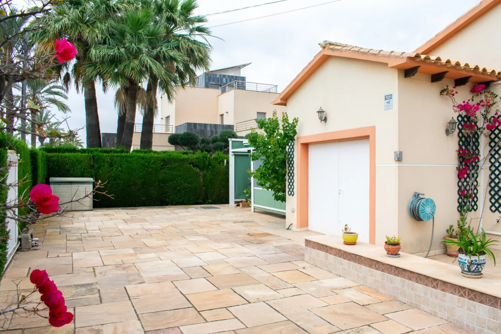 Independent Villa In Orihuela Costa - Image 2