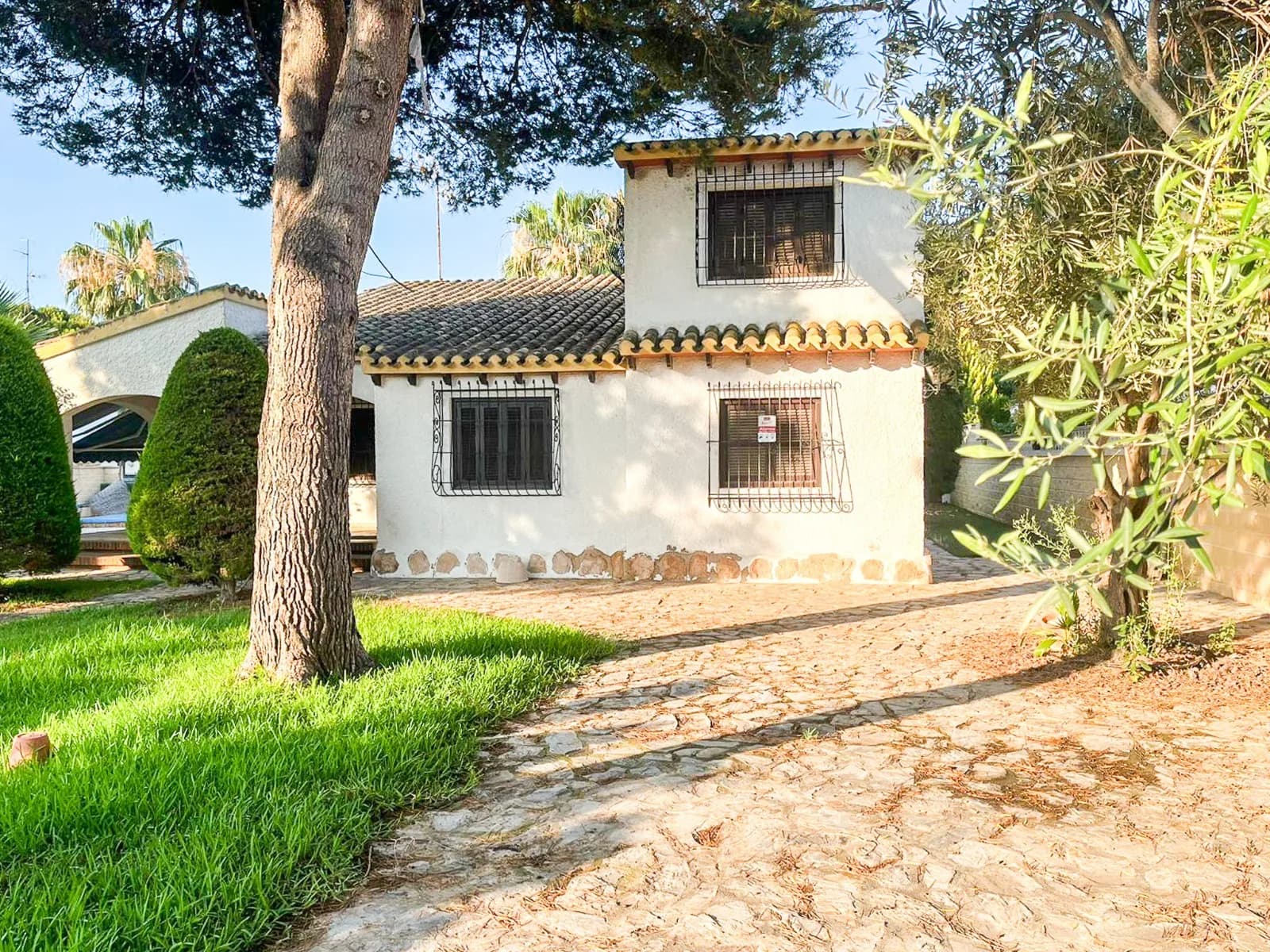 Semi-detached Villa In Orihuela Costa - Image 5