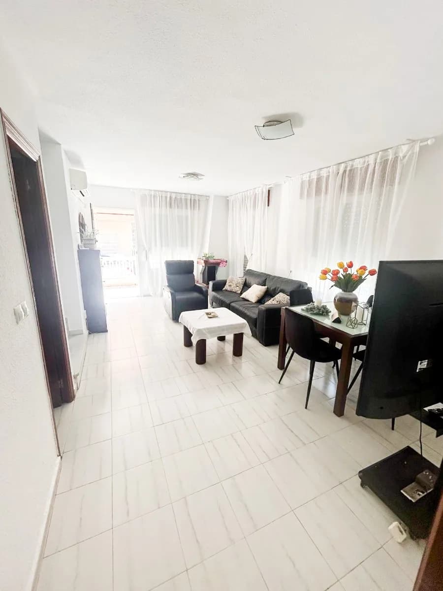 Duplex z 3 sypialniami na sprzedaż w Torrevieja, Alicante - Image 4