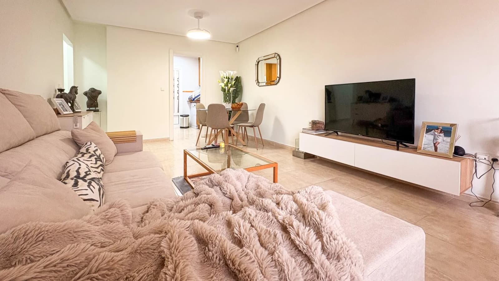 Semi Detached House In Arenales Del Sol - Image 6