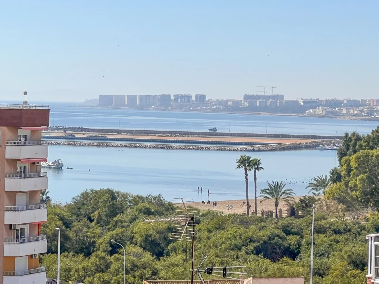 Apartamento In Torrevieja - Image 4