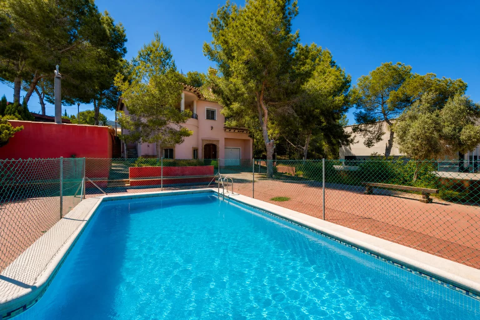 Chalet In San Miguel De Salinas - Image 4