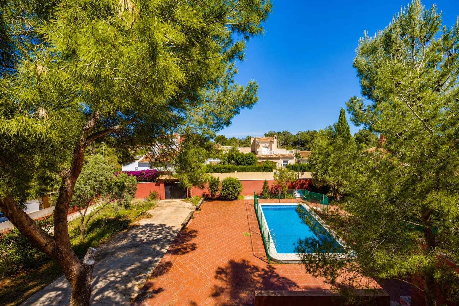 Chalet In San Miguel De Salinas - Image 5