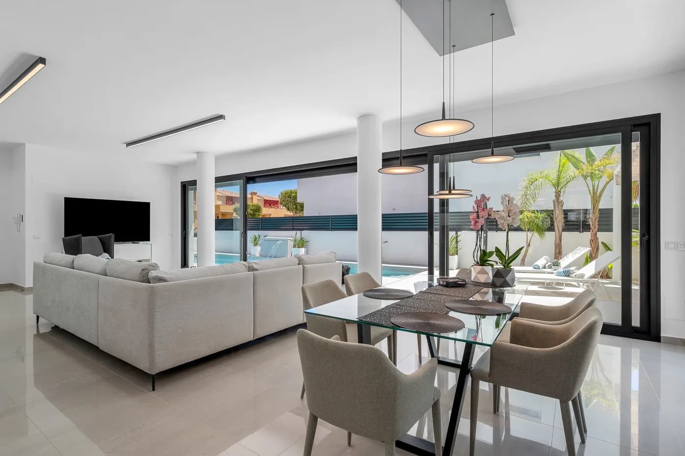 Villa met 4 slaapkamers te koop in Guardamar del Segura, Alicante - Image 8