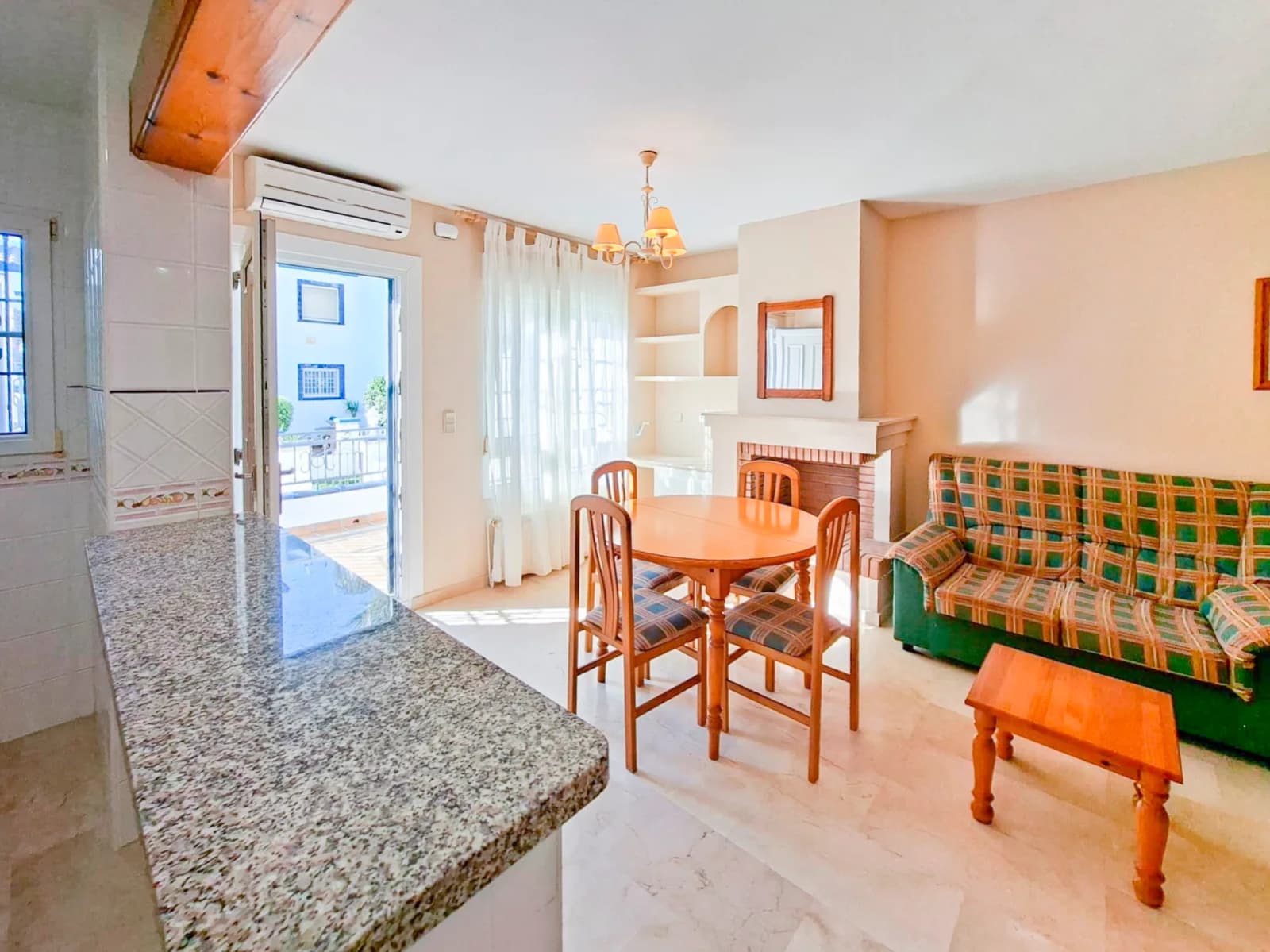 Town House In Villamartín - Image 6