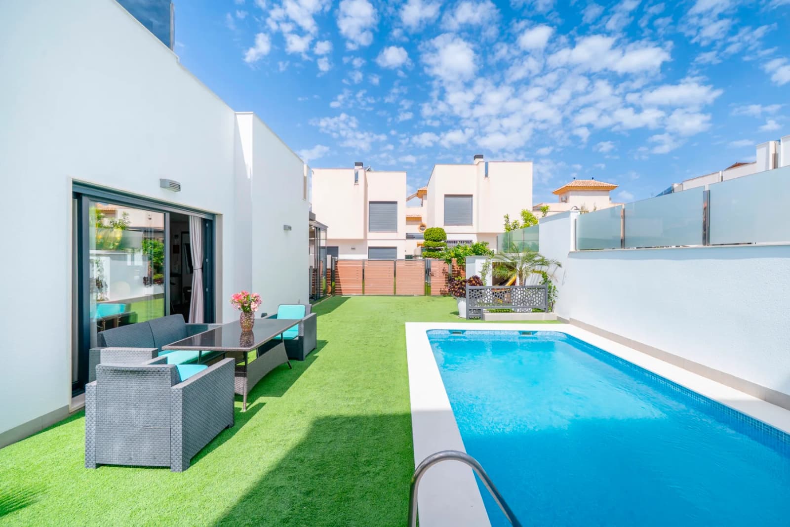 Villa de 5 chambres à vendre à Torrevieja, Alicante - Image 3
