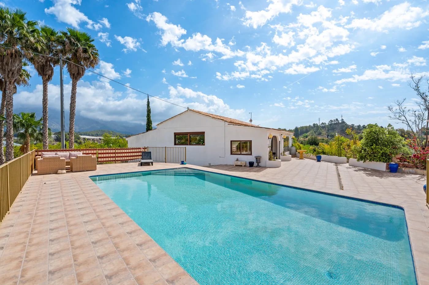 Country Estate In La Nucia - Image 2