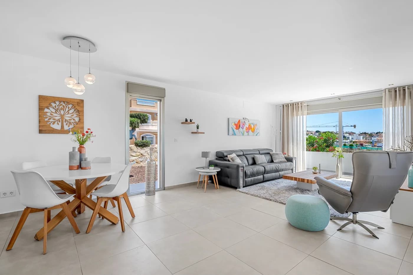 Villa de 3 dormitorios en venta en La Marina, Alicante - Image 6