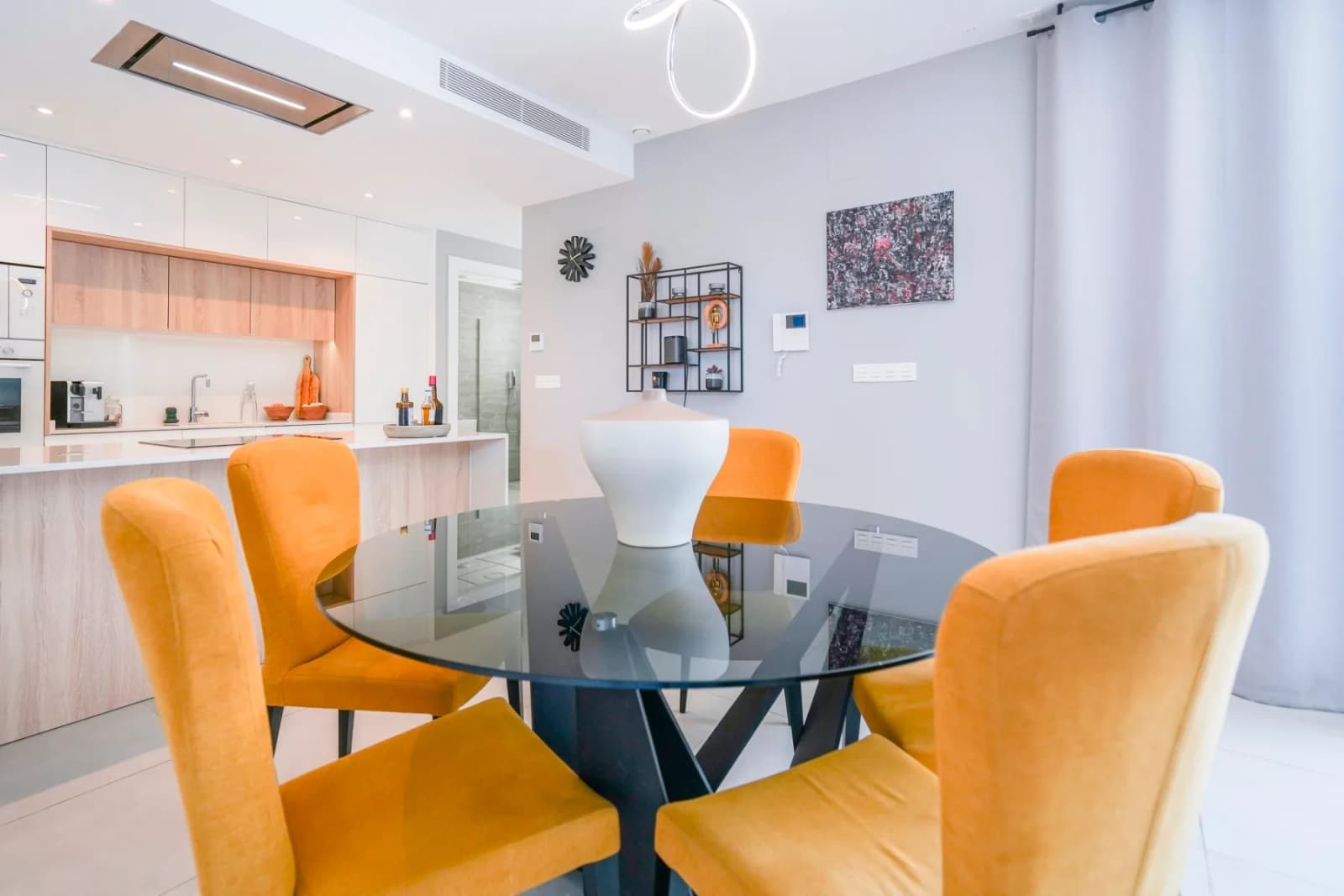 4 Bedroom Villa for Sale in Benijófar, Alicante - Image 4