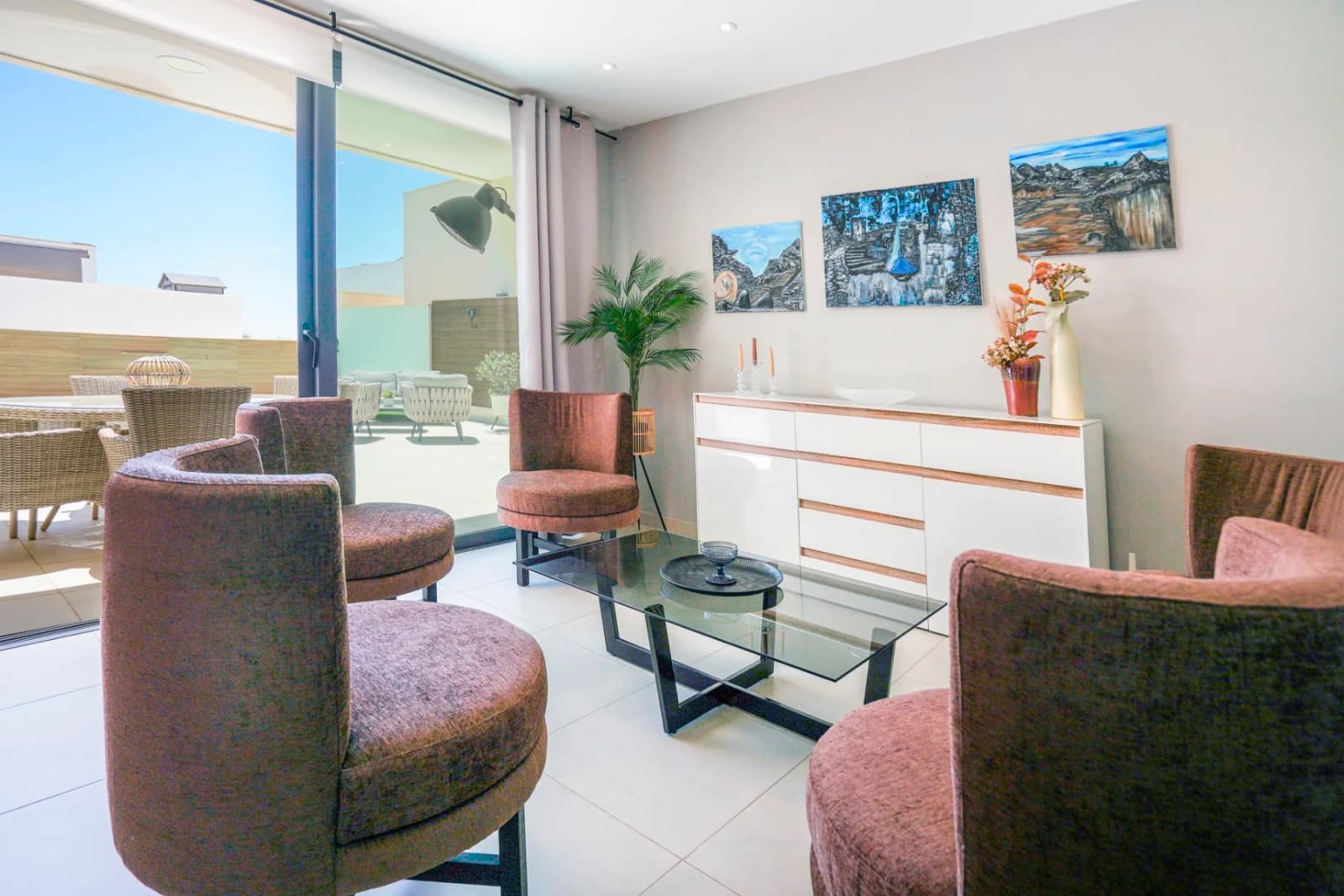 4 Bedroom Villa for Sale in Benijófar, Alicante - Image 5