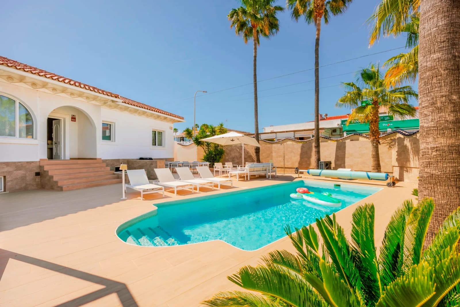 Villa de 5 dormitorios en venta en Ciudad Quesada - Rojales, Alicante