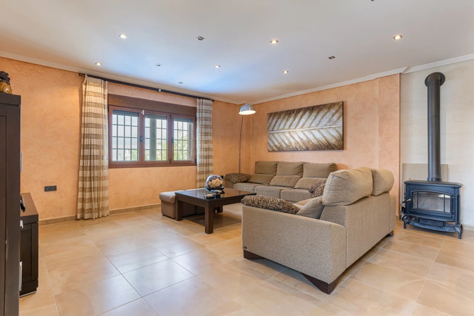 Detached Villa In Los Montesinos - Image 3