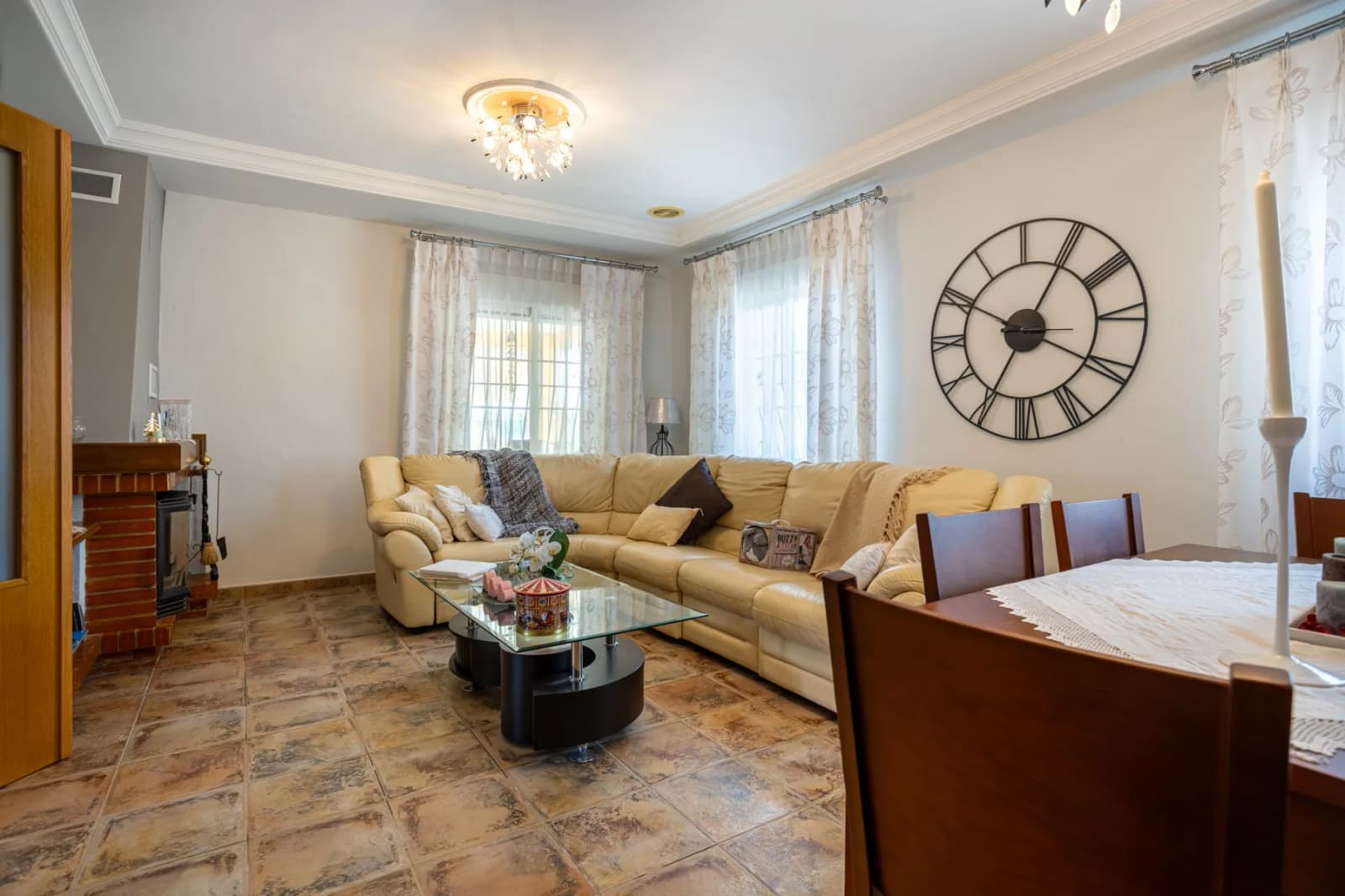 Detached Villa In Elche - Image 6