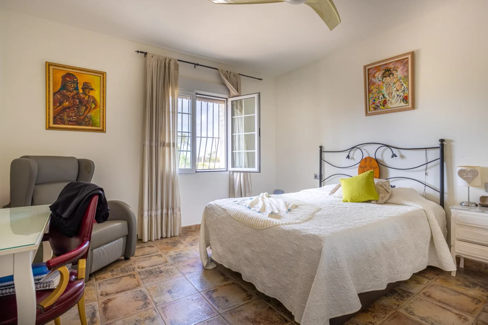 Detached Villa In Elche - Image 8