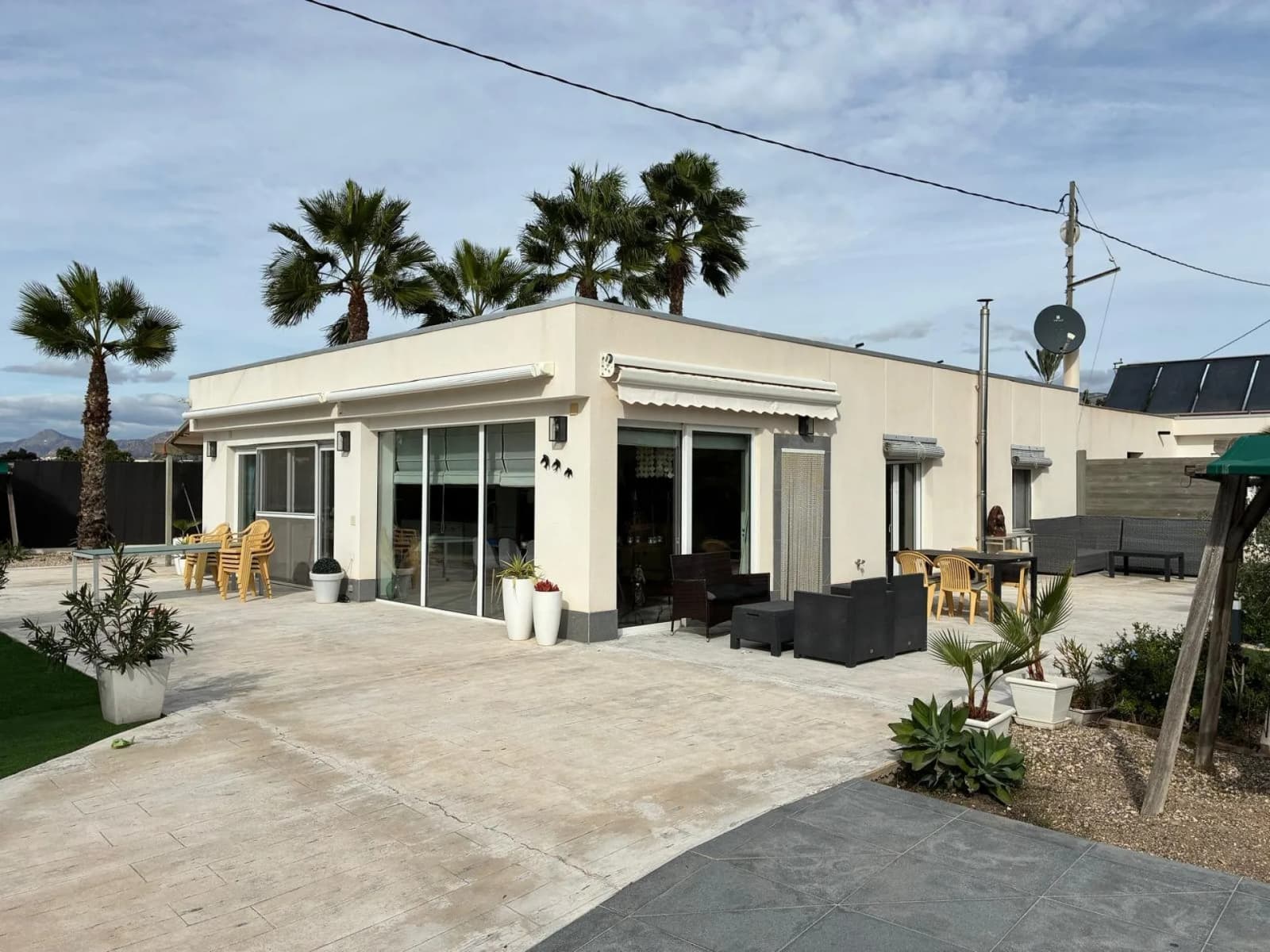 Detached Villa In Crevillente - Image 5