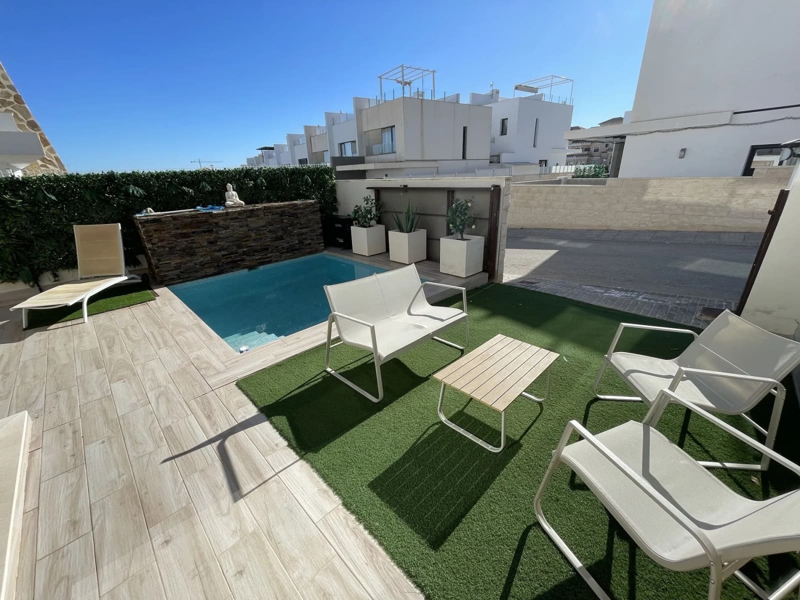 Semi-detached House In Villamartin - Image 2