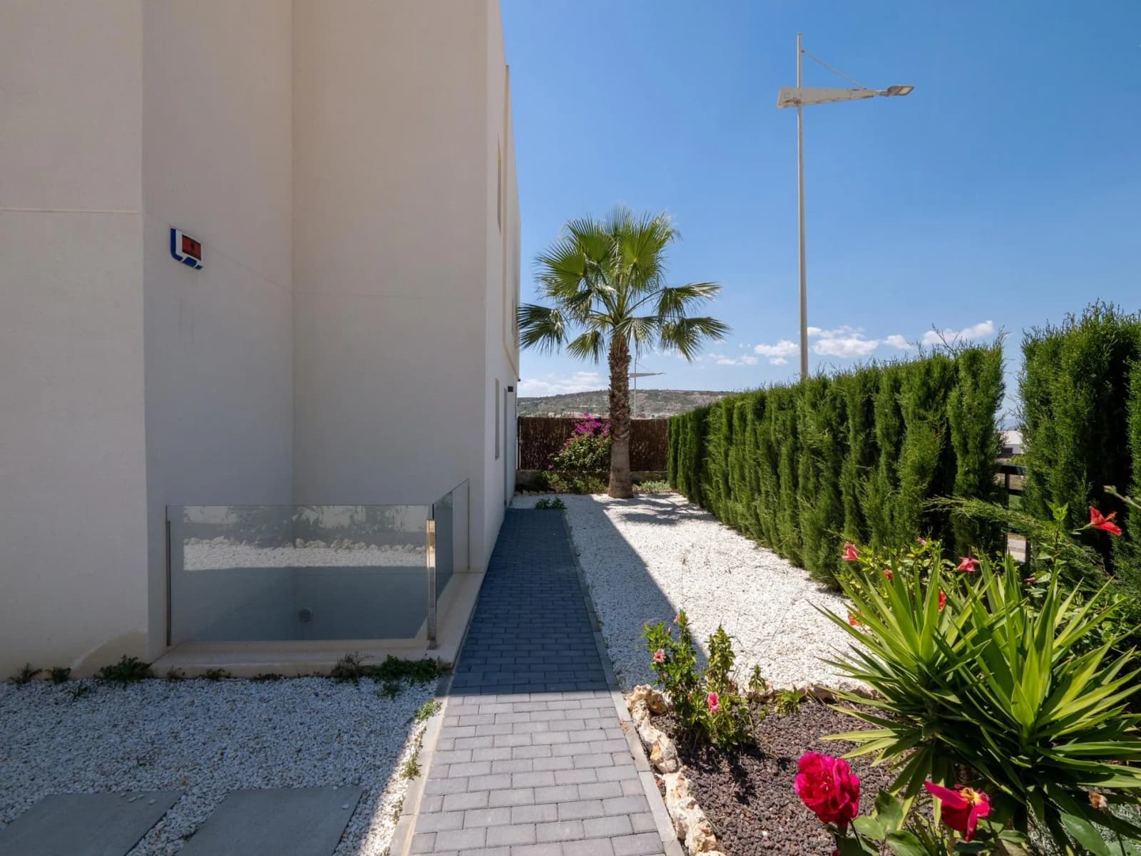 Villa de 4 dormitorios en venta en Algorfa, Alicante - Image 7