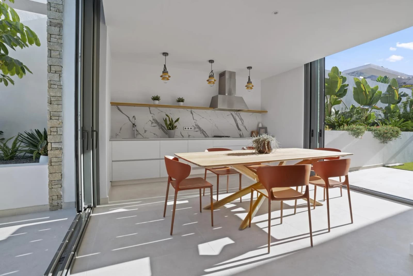 3 Bedroom Villa for Sale in Benidorm, Alicante - Image 7
