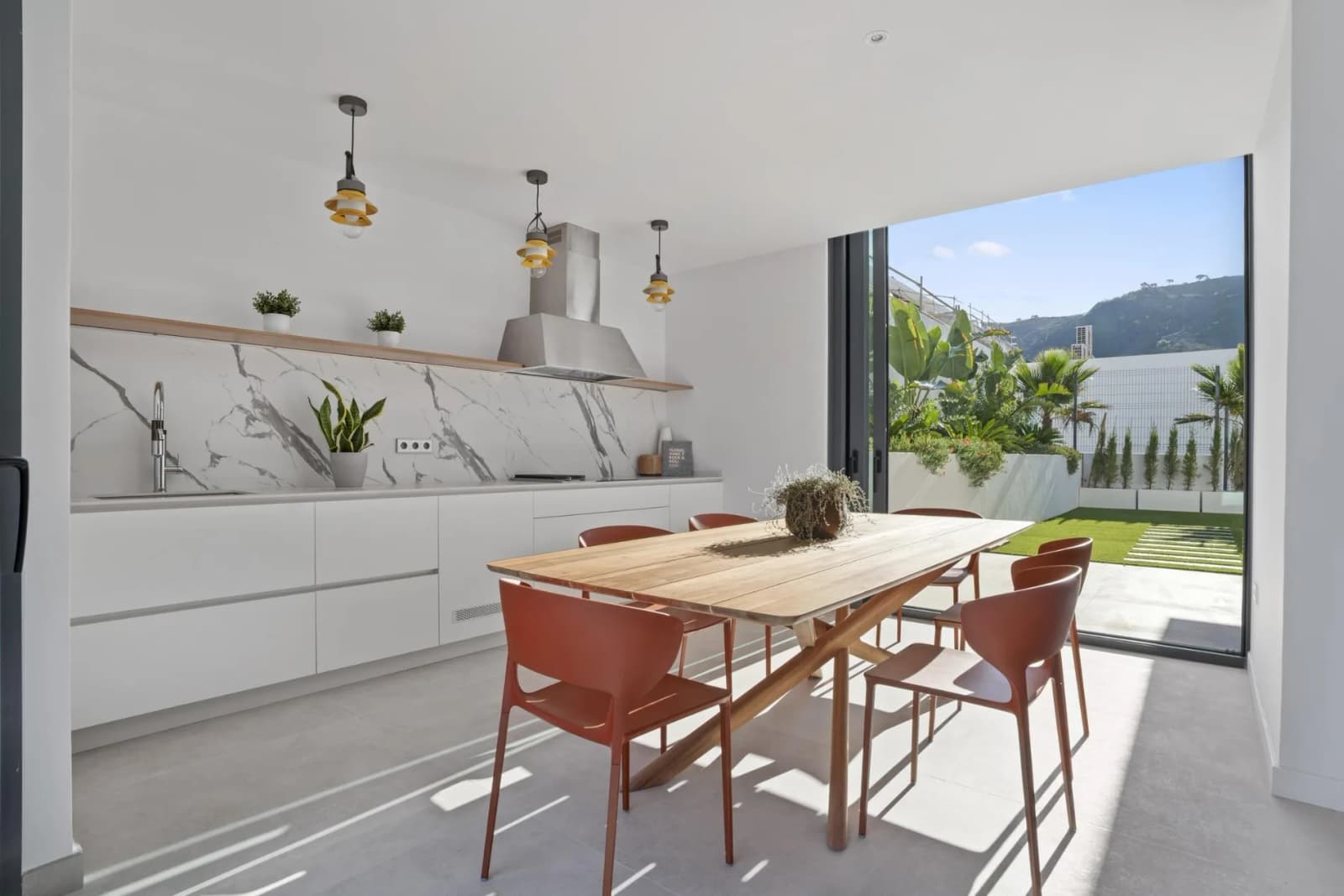 Villa de 4 dormitorios en venta en Benidorm, Alicante - Image 9