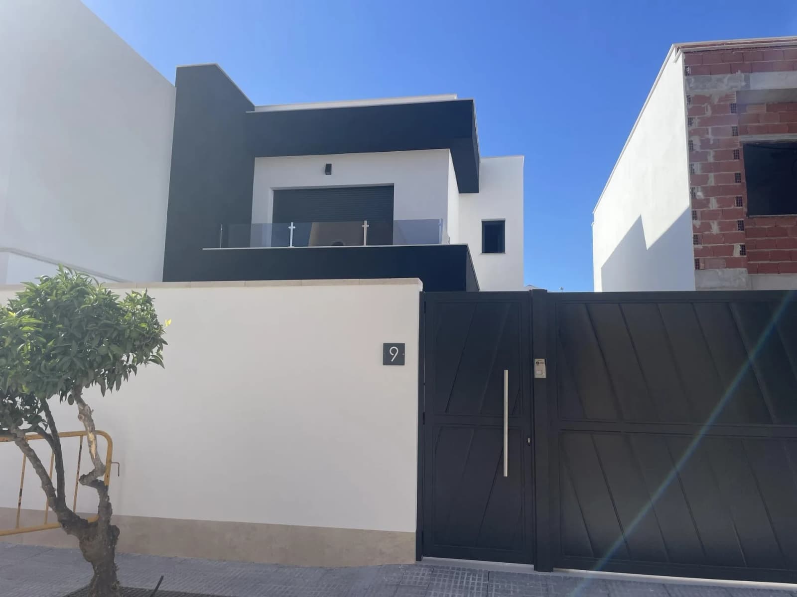 3 Bedroom Villa for Sale in Almoradi, Alicante - Image 2