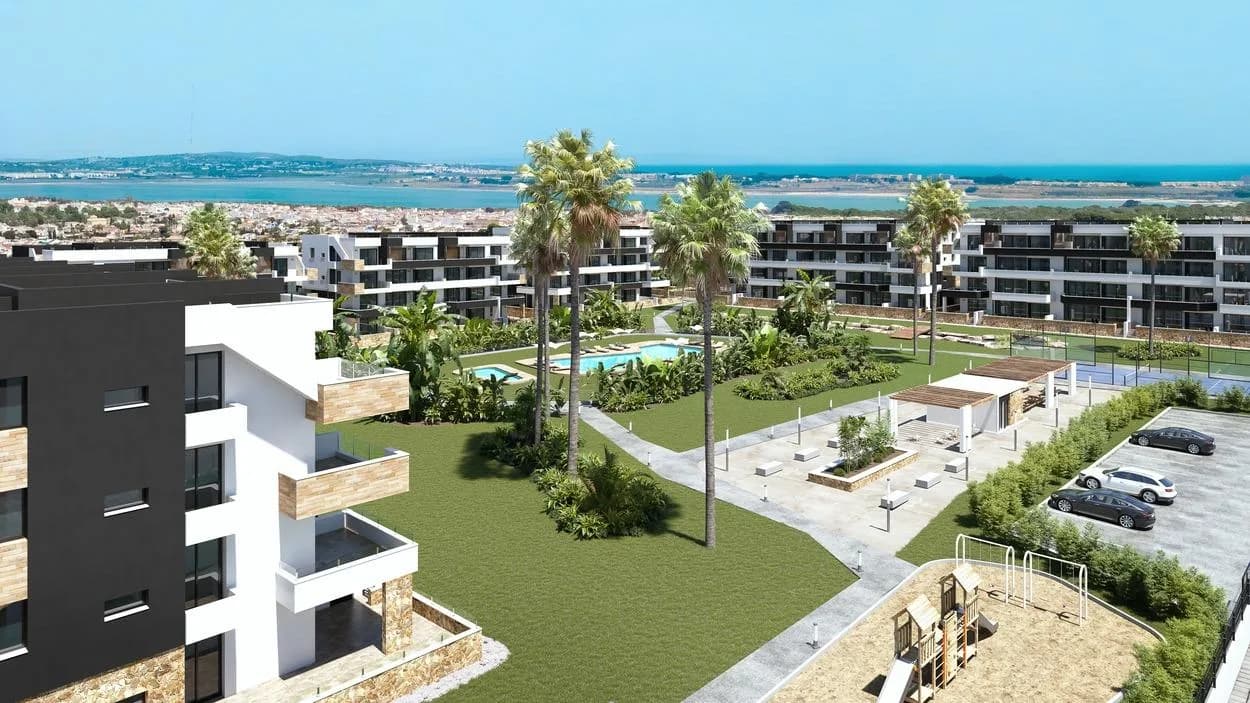 Apartment met 2 slaapkamers te koop in Torrevieja, Alicante