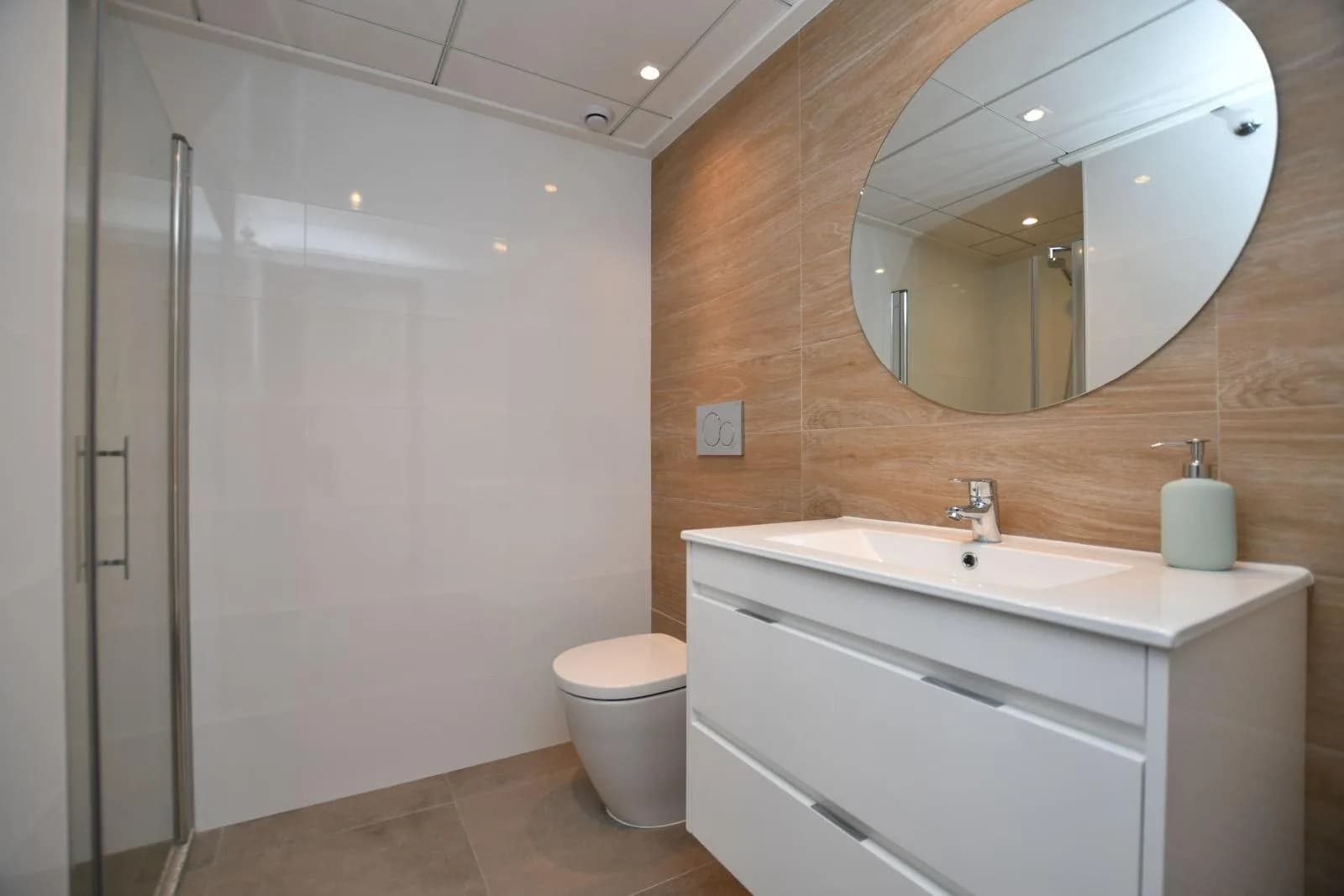 3 Bedroom Bungalow for Sale in San Miguel de Salinas, Alicante - Image 9