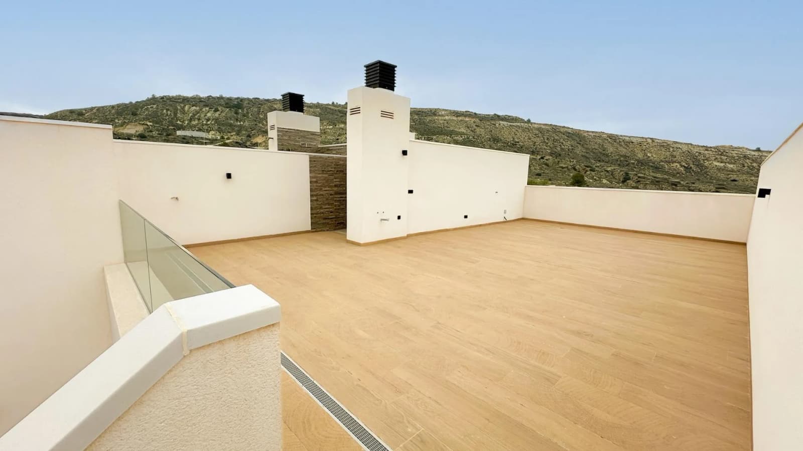 Bungalow de 2 dormitorios en venta en Algorfa, Alicante - Image 4