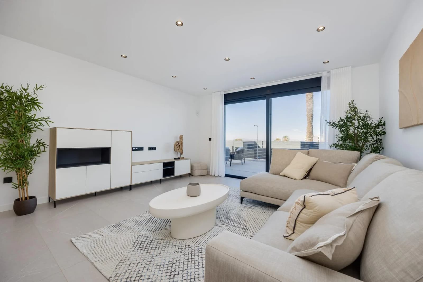 3 Bedroom Villa for Sale in Torrevieja, Alicante - Image 9
