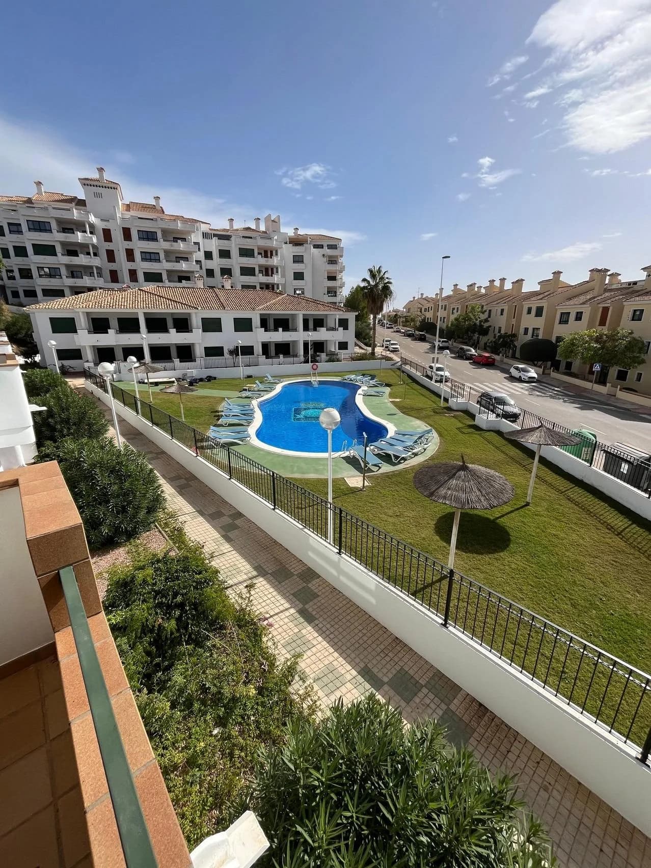 Apartment de 2 chambres à vendre à Orihuela Costa, Alicante - Image 3