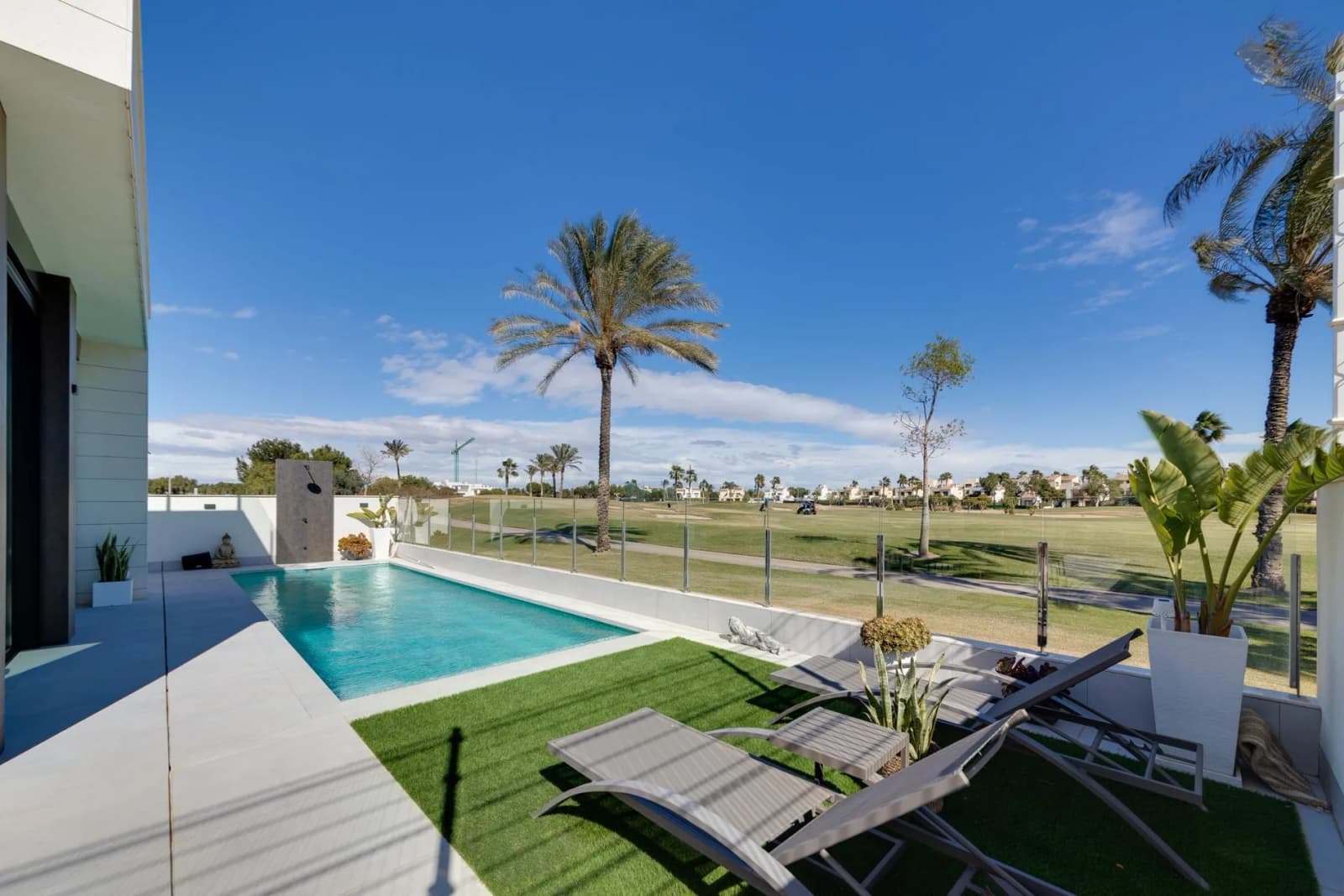 Villa de 3 dormitorios en venta en Pilar de La Horadada, Alicante - Image 4