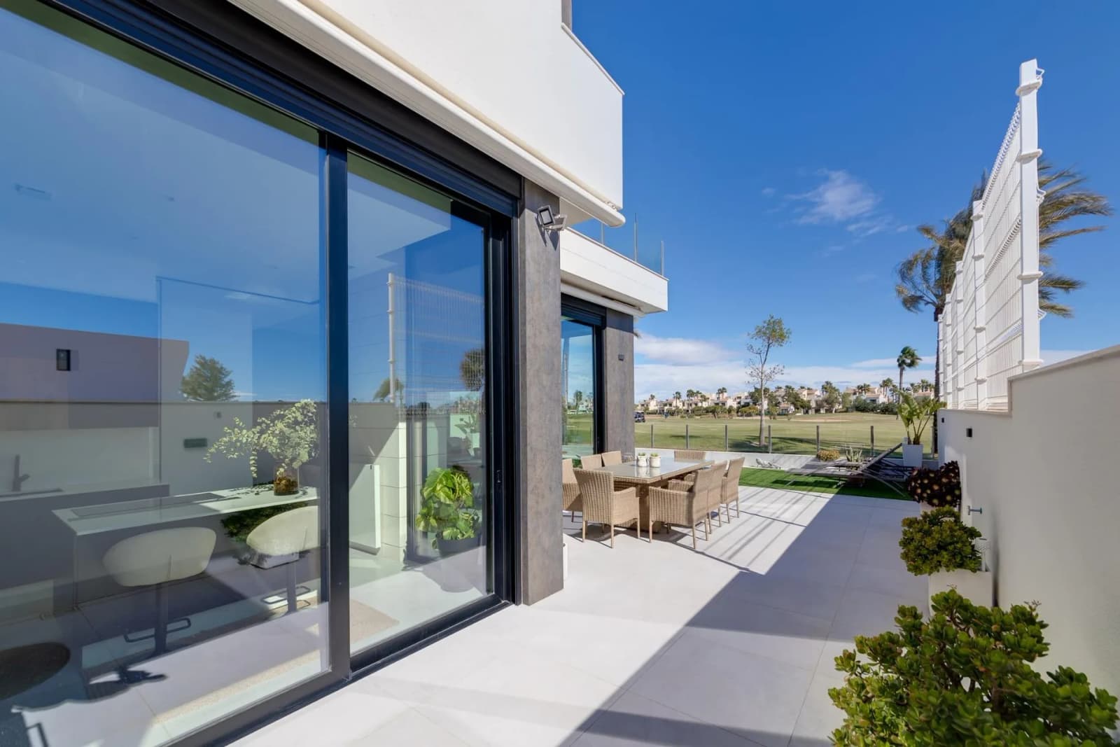 Villa de 3 dormitorios en venta en Pilar de La Horadada, Alicante - Image 8