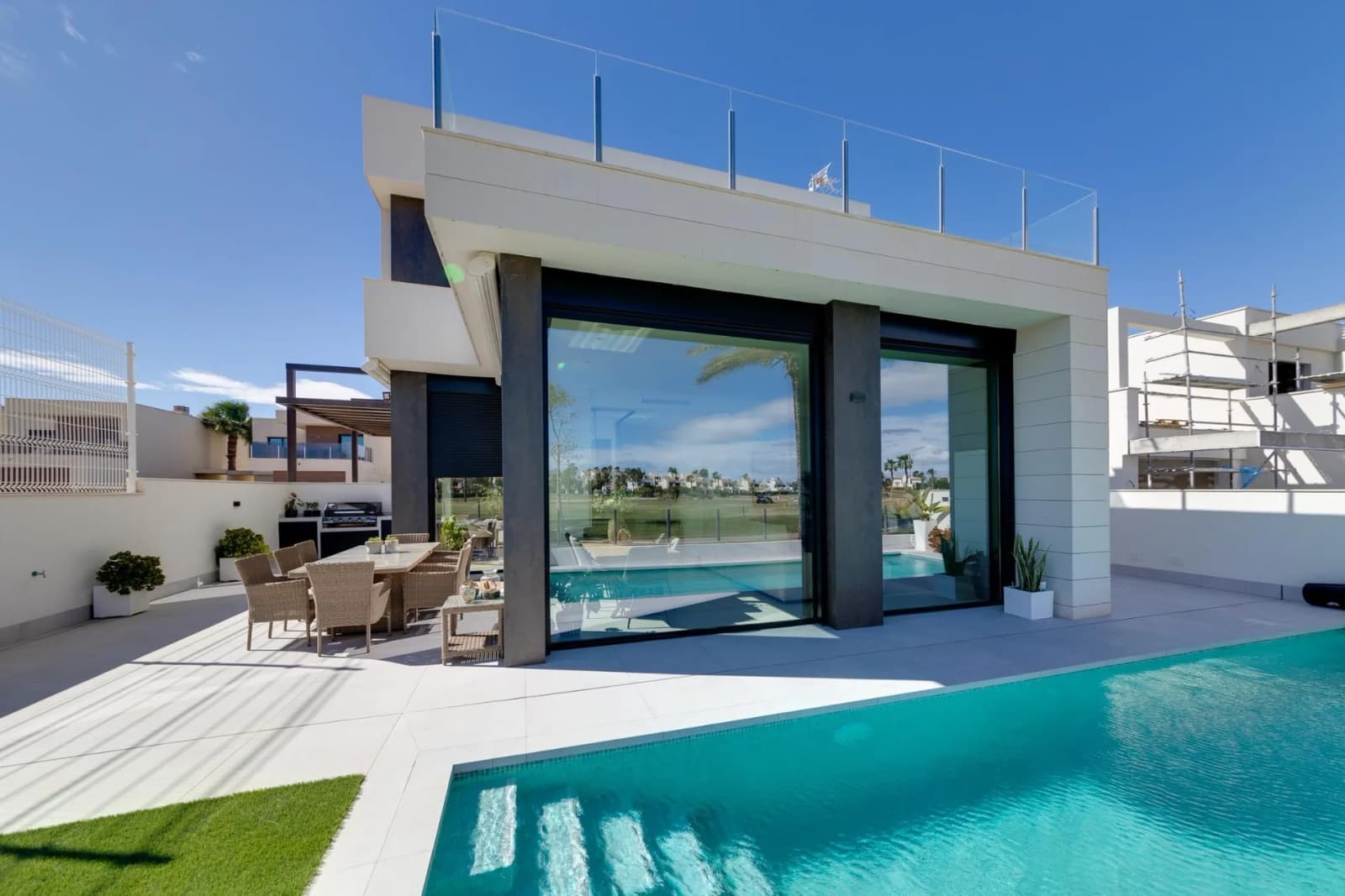 Villa de 3 dormitorios en venta en Pilar de La Horadada, Alicante - Image 9