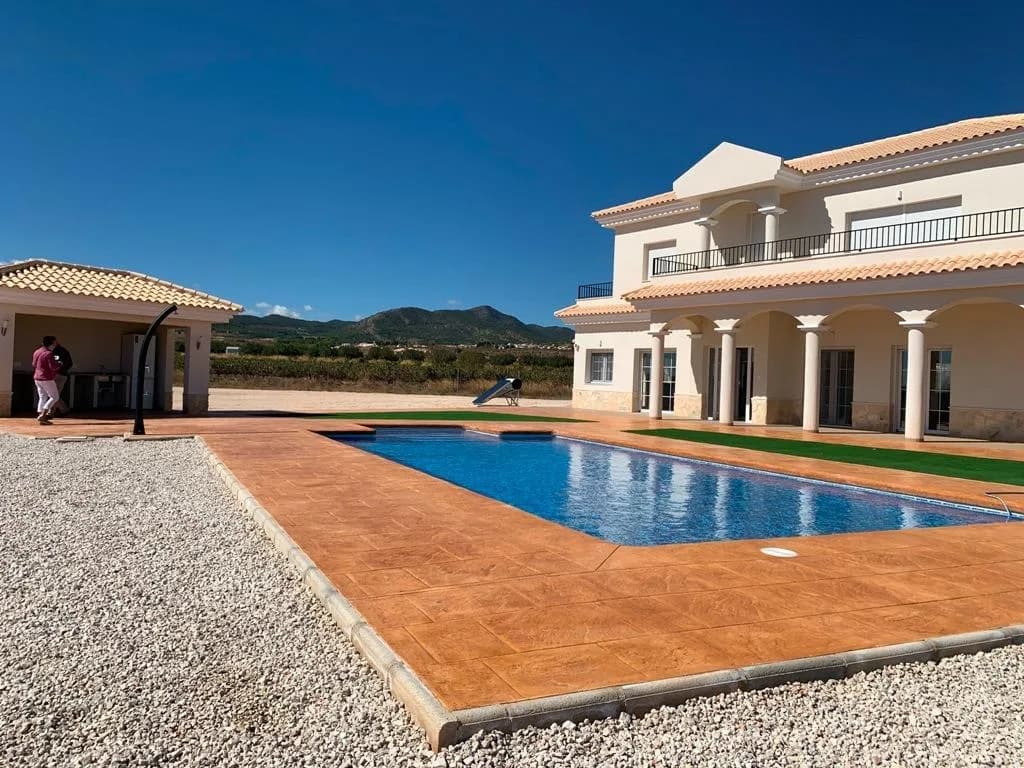 Villa de 4 chambres à vendre à Pinoso, Alicante - Image 2