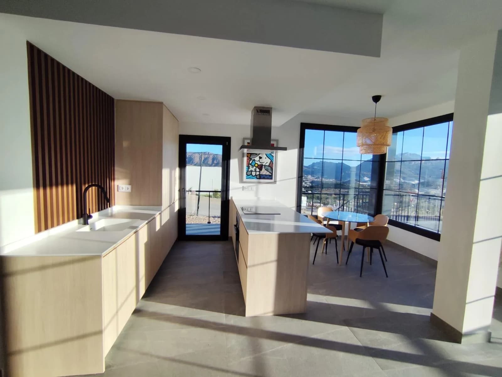 Villa de 3 dormitorios en venta en Polop, Alicante - Image 4