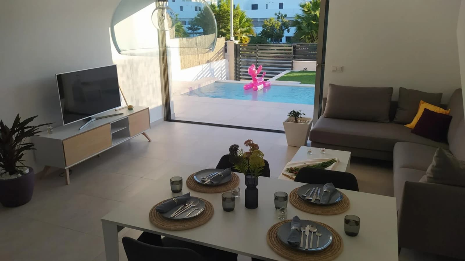 3 Bedroom Villa for Sale in Orihuela Costa, Alicante - Image 2
