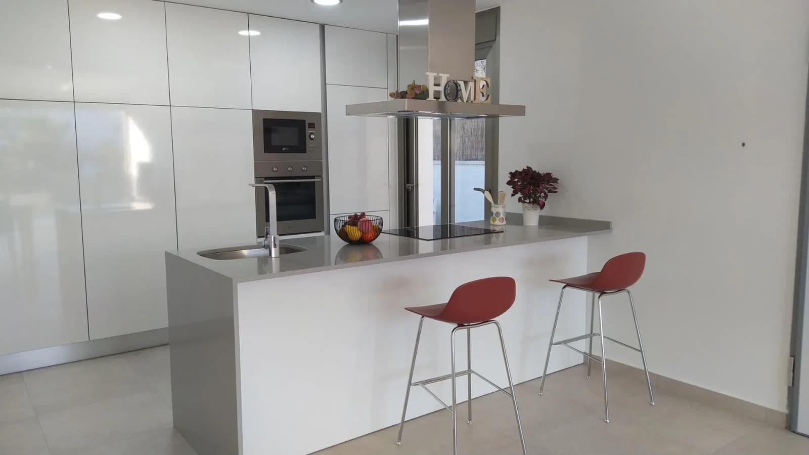 3 Bedroom Villa for Sale in Orihuela Costa, Alicante - Image 3