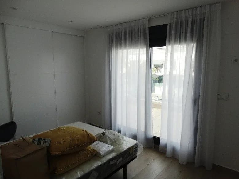3 Bedroom Villa for Sale in Pilar de La Horadada, Alicante - Image 9