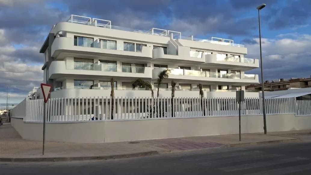 Apartment met 2 slaapkamers te koop in Orihuela Costa, Alicante